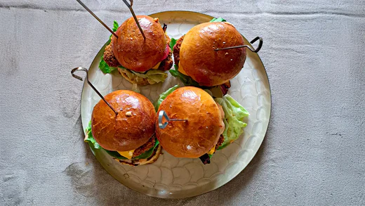 Pain burgers maison : notre recette inratable pour des buns ultra moelleux