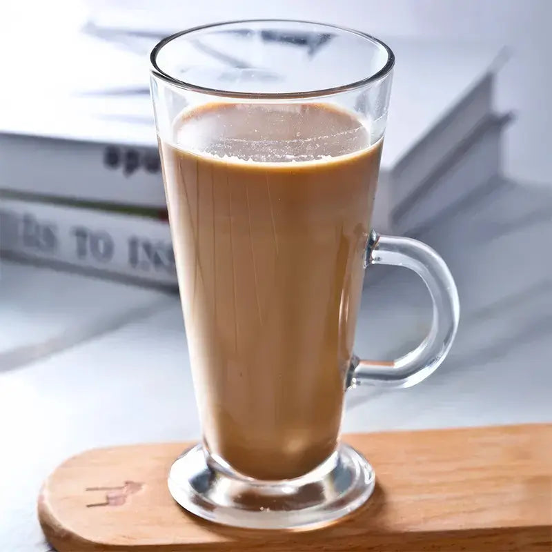 verre irish coffee 285ml avec un café laté à l'intérieur